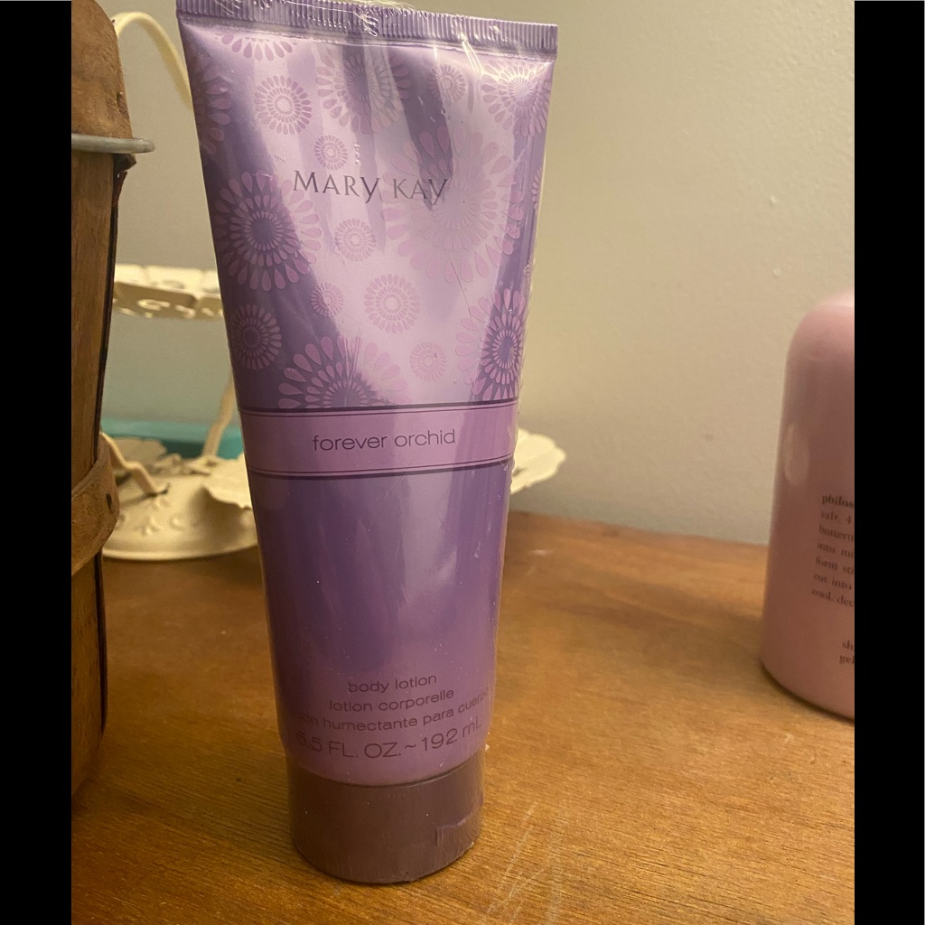Mary Kay Body Lotion